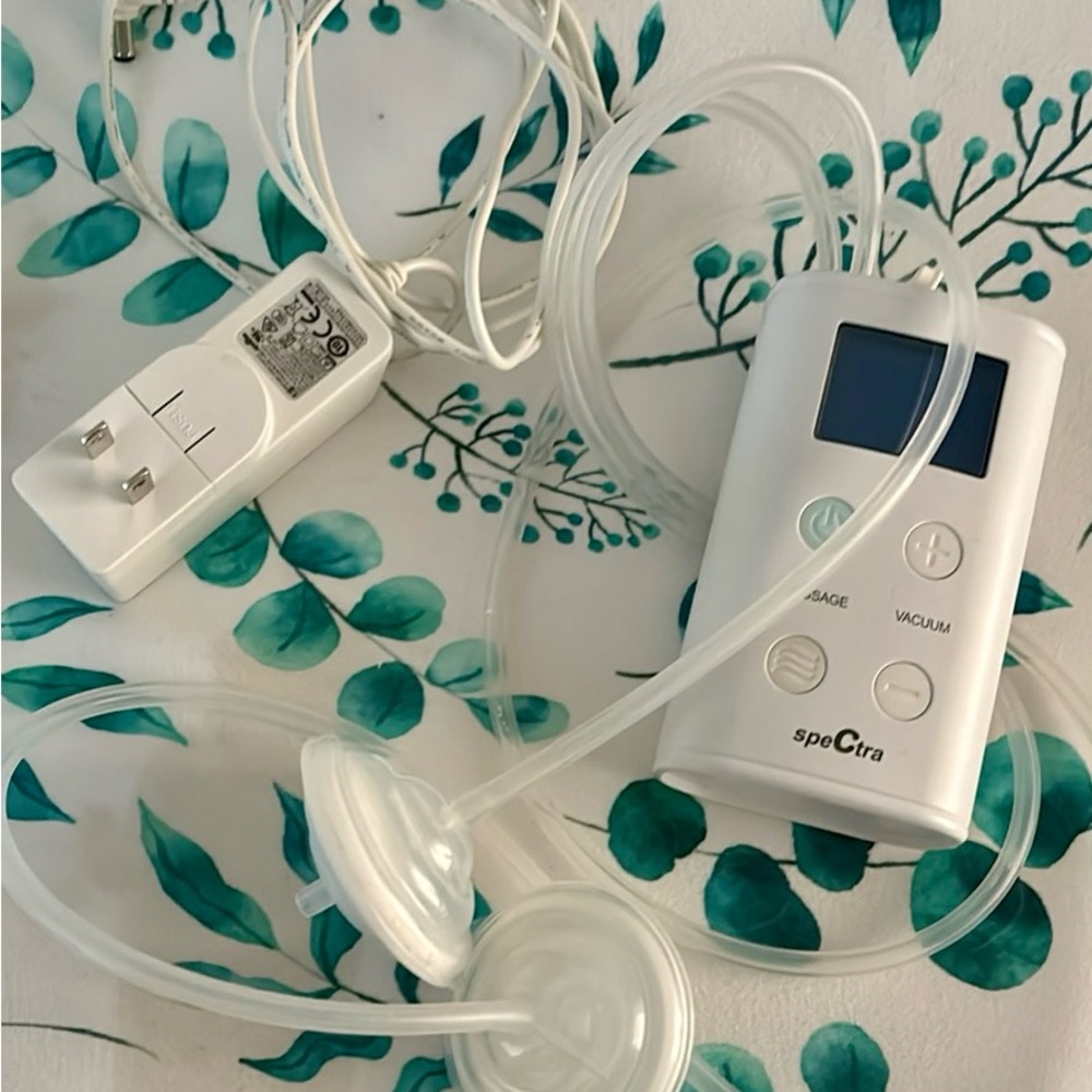 Spectra 9 Plus mobile rechargeable pump + accessories